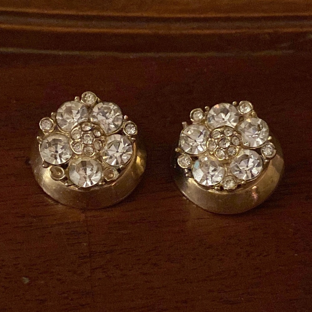 Vintage Zentall clip on rhinestone earrings gold tone